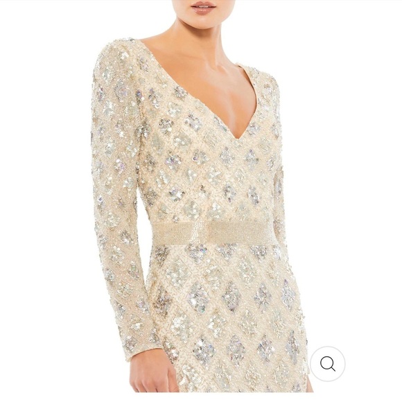 Mac Duggal Geometric Evening Gown in Nude Size 10. - Picture 5 of 15